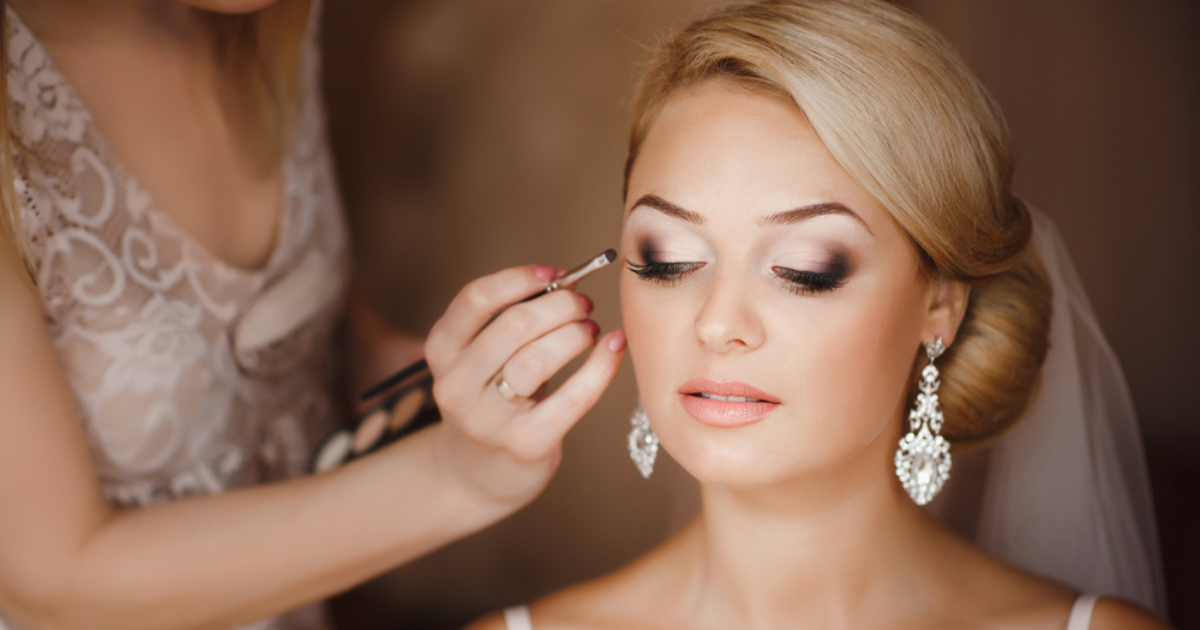 Affordable Makeup Artist in Toronto: Tips for Booking Quality Services